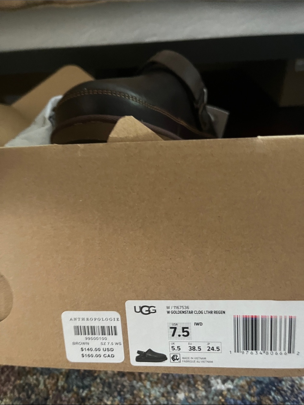 UGG® LEATHER GOLDENSTAR SLINGBACK
CLOGS
$149 - Picture 10 of 10